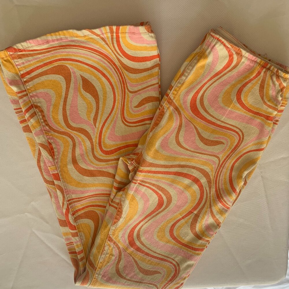 Easel High Rise Flare Bell Bottom Leg Vibrant Colors Size M